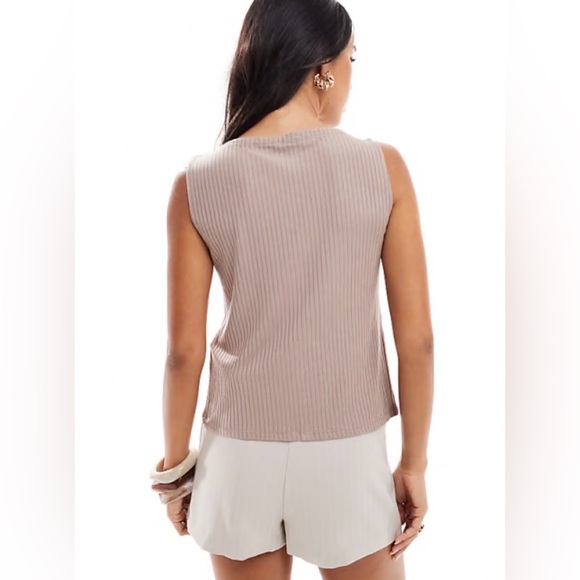 Abercrombie Top - Picture 2 of 5